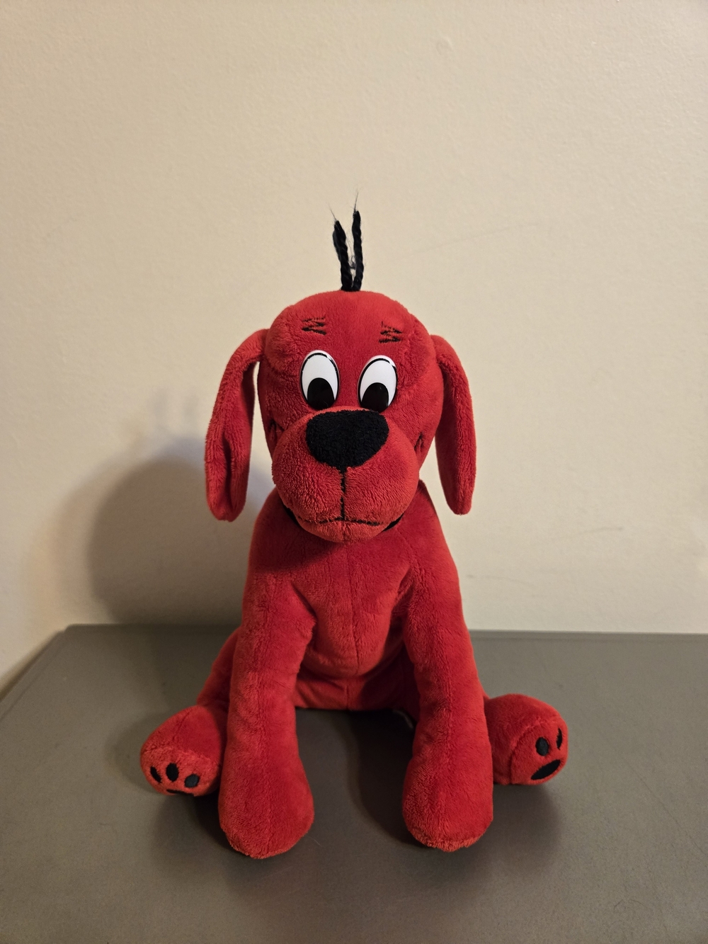 Scholastic Clifford the Big Red Dog 11" Plush Toy